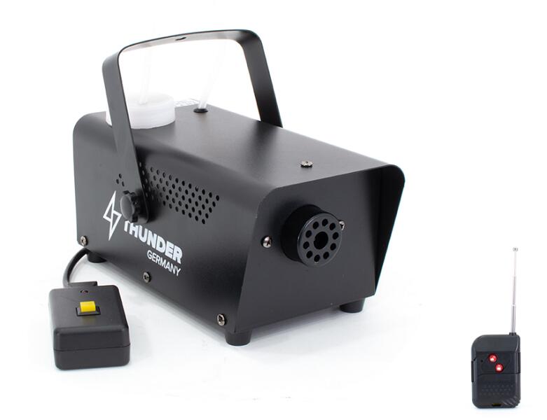 Thunder Germany - Thunder SM-700LED Füstgép beépített fényeffekttel (700W) + távirányító (TH-FT001B)